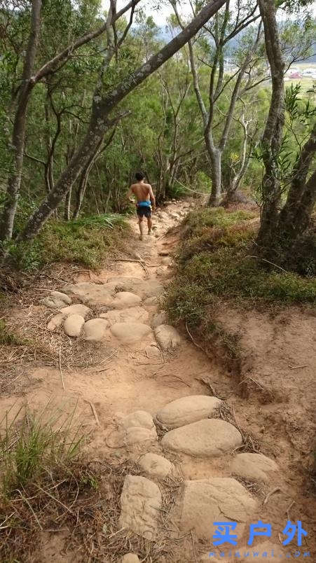 穿上极光就能拥有驰骋山林的快感和幸福，Tecnica泰尼卡越野跑鞋