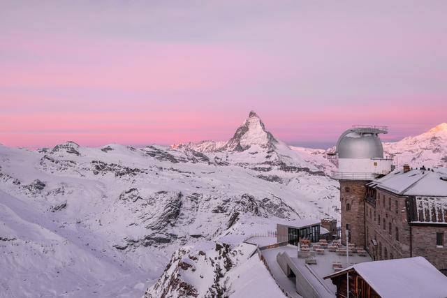 瑞士旅行，拥抱阿尔卑斯山脉走近马特洪峰Matterhorn