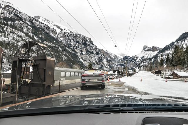 瑞士旅行，拥抱阿尔卑斯山脉走近马特洪峰Matterhorn