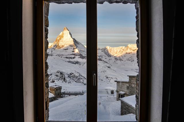 瑞士旅行，拥抱阿尔卑斯山脉走近马特洪峰Matterhorn