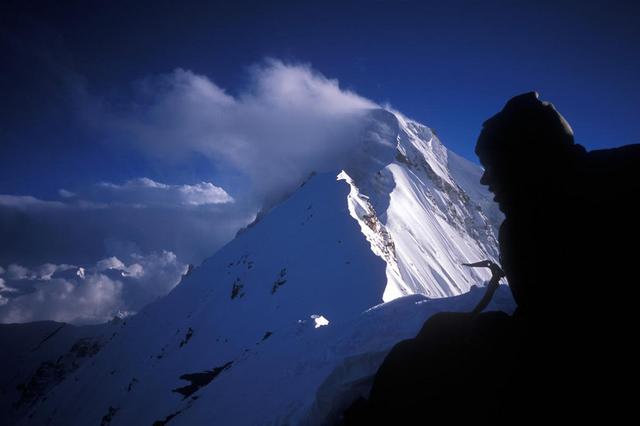 攀登喜马拉雅再现意外,八名登山者遇难其中一名是英国知名登山家