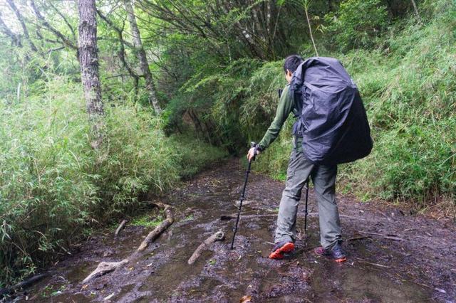 购买户外登山鞋的新选择,猛犸象Mammut高帮防水登山鞋测评