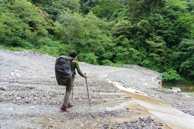 购买户外登山鞋的新选择,猛犸象Mammut高帮防水登山鞋测评