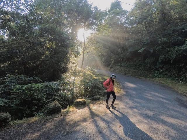 Salomon萨洛蒙徒步登山鞋实测,一双在山林与城市间探索的户外鞋