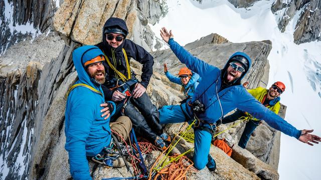 秋冬除了抓绒外套外的新选择,Patagonia新款防水外壳外套