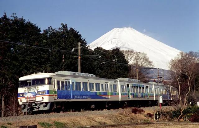 日本富士山攻略,超详细富士山交通、登山路线、装备、景点整理