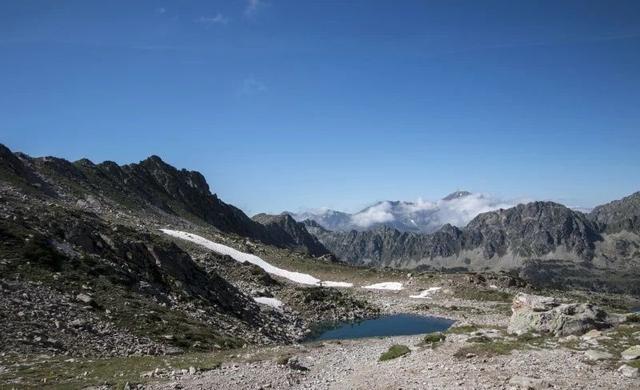 体验法国人的度假天堂,法国南部比利牛斯山登山一日行