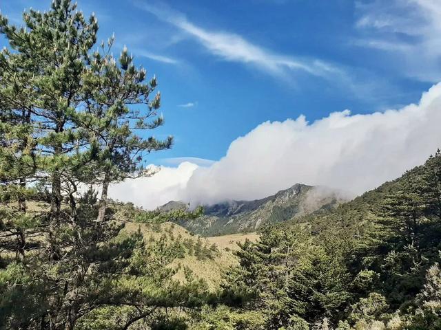 单天徒步穿越户外登山活动,需要什么装备和准备?