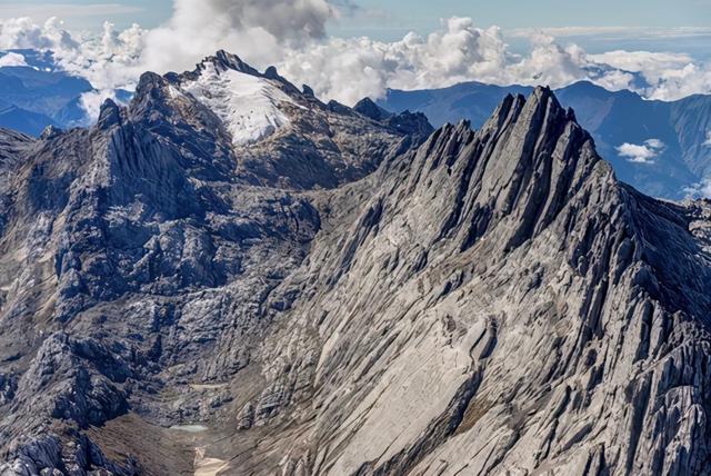 七座世界最高的山在哪?登山人最想征服的世界最高峰